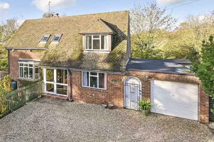 Chalet bungalow before renovation
